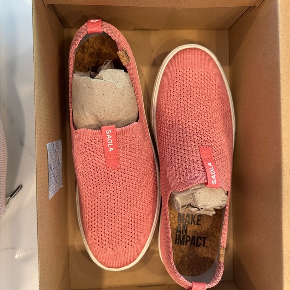 SAOLA women’s slip on sneakers. Lightweight recycled materials rose size 7.5 - Picture 12 of 12